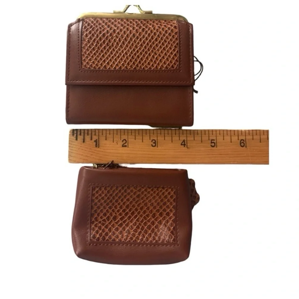 Vintage Avon genuine leather decent wallet set  NWT